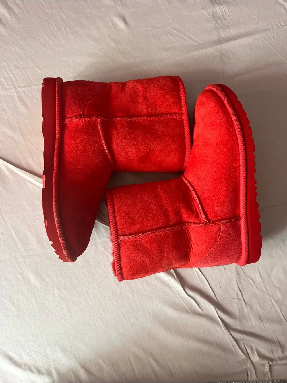 UGG bright red